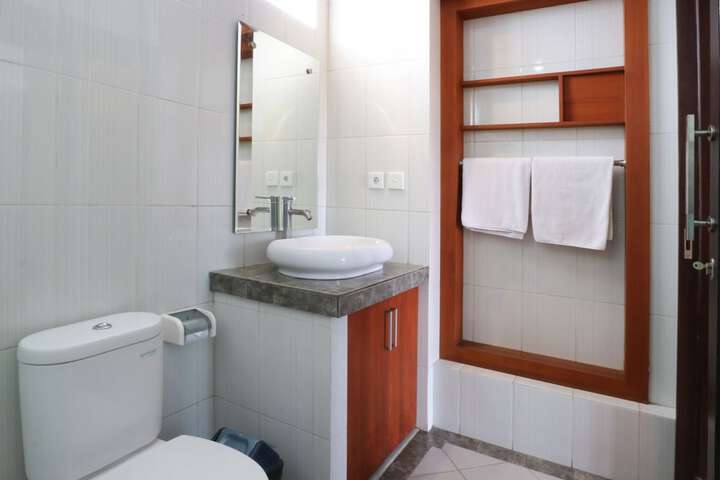 Bath Interior