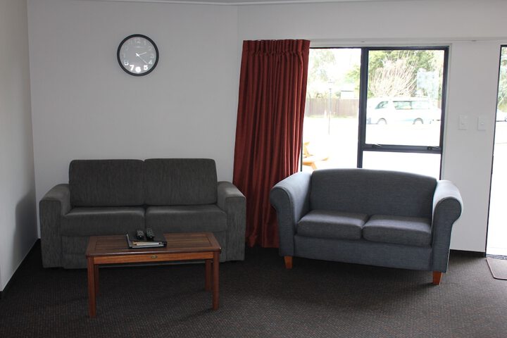 Room 6 of 112