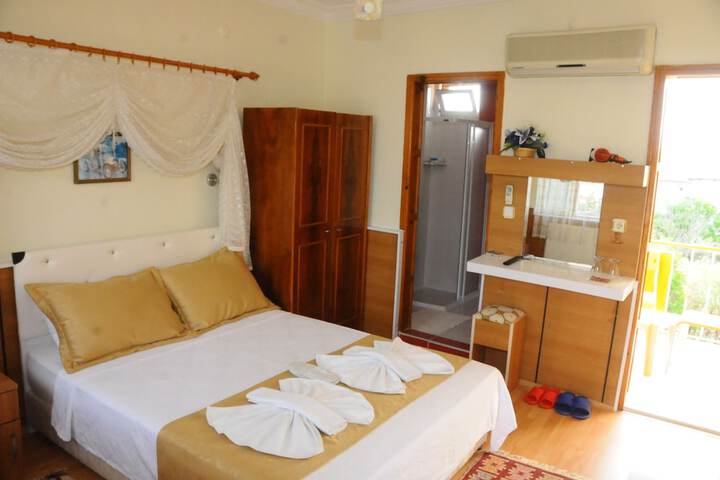 Room 15 of 66