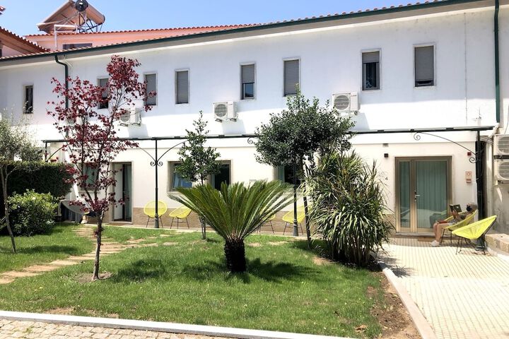 Hotel Exterior 76 of 78
