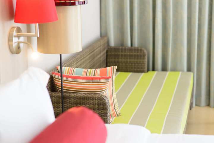 Room 75 of 220