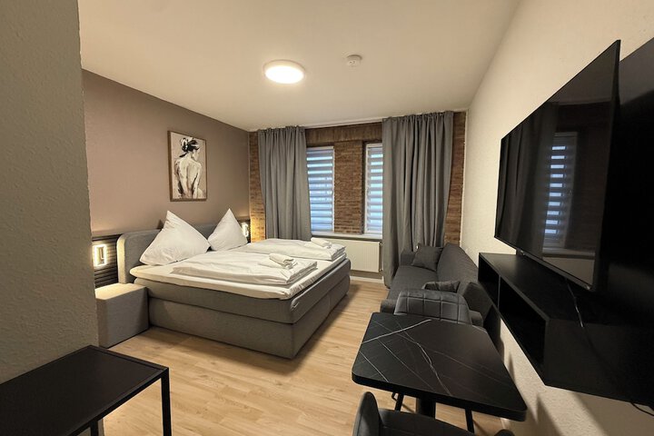Room 2 of 21