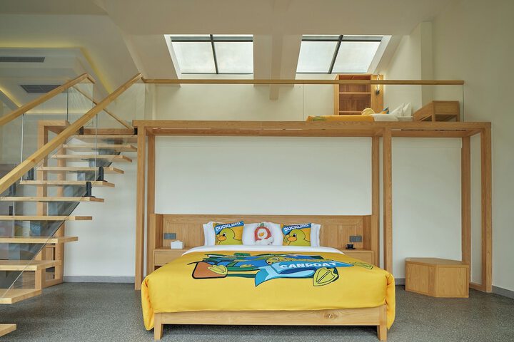 Room 53 of 88