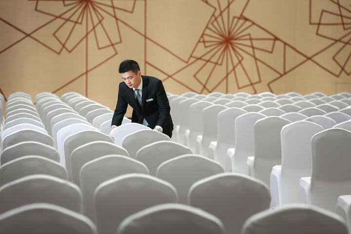 Ballroom/Hall 62 of 92