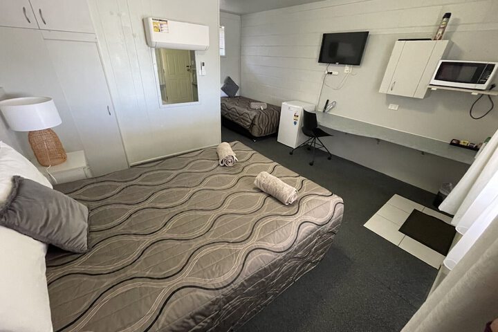Room 6 of 21