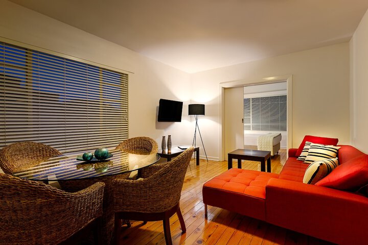 Room 10 of 22