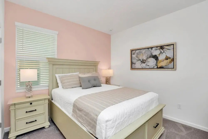 Room 4 of 26