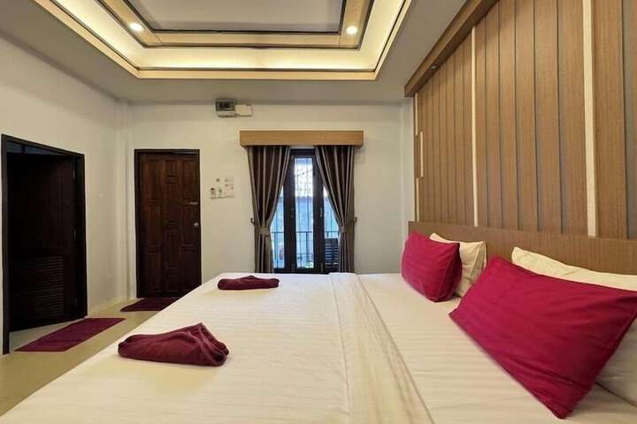 Room 15 of 44