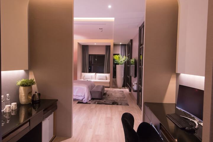 Room 44 of 71