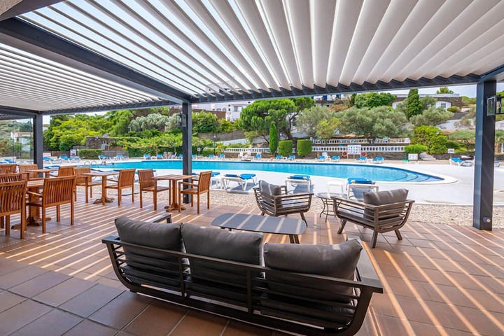 Pool 45 of 66