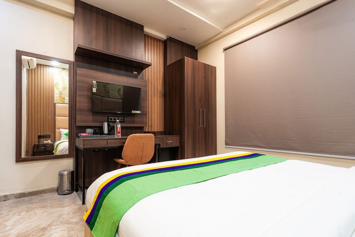 Room 15 of 56