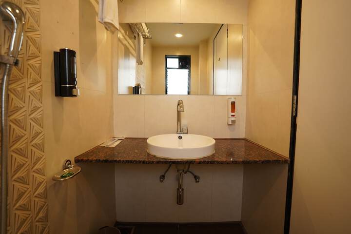 Room 14 of 53