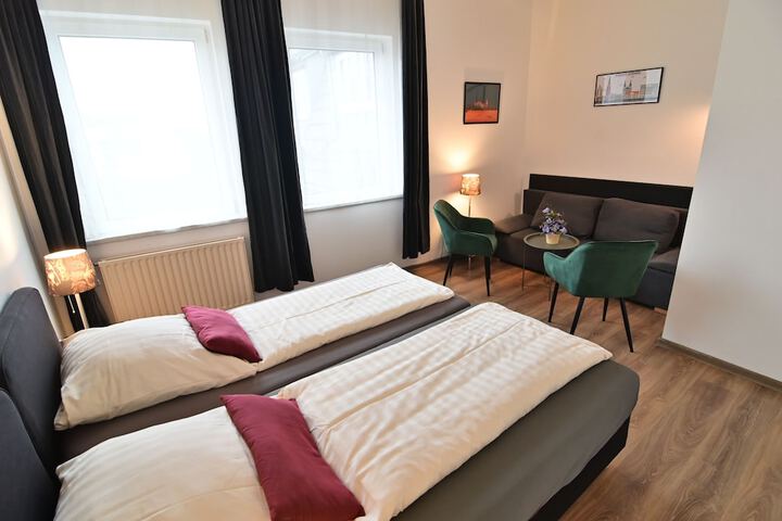 Room 65 of 149
