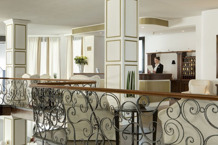 Lobby Photos