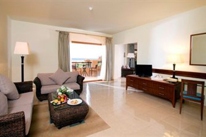 Room 20 of 37