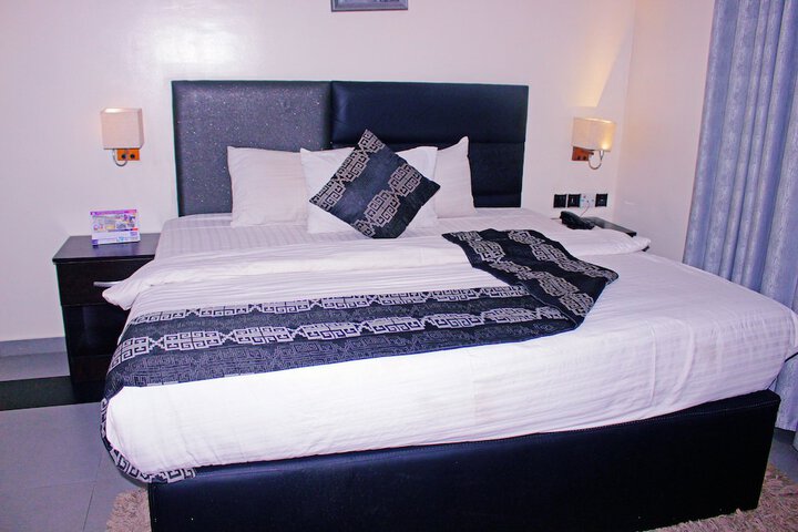 Room 47 of 93