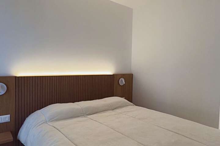 Room 6 of 53