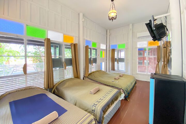 Room 7 of 181