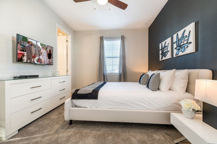 Room 10 of 40
