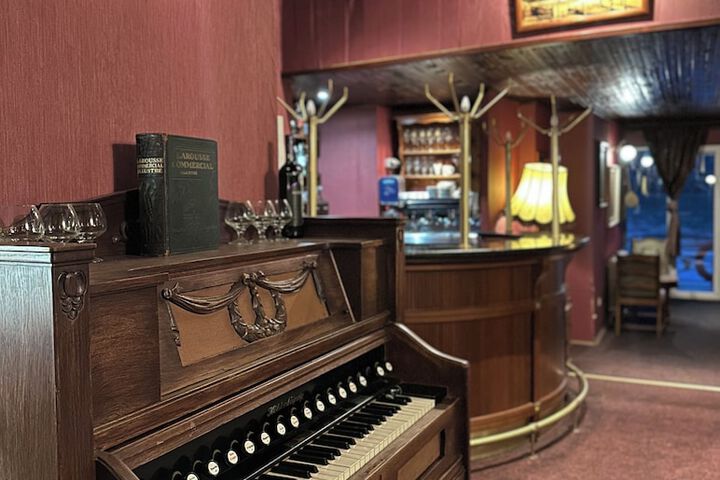 Hotel Interior 4 of 83