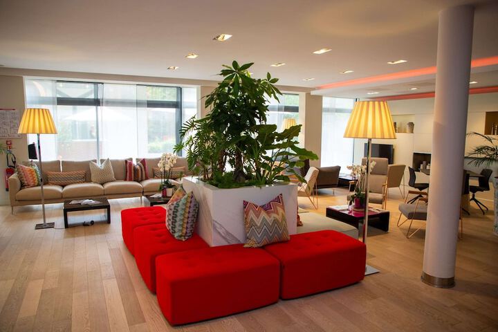 Guest Lobby