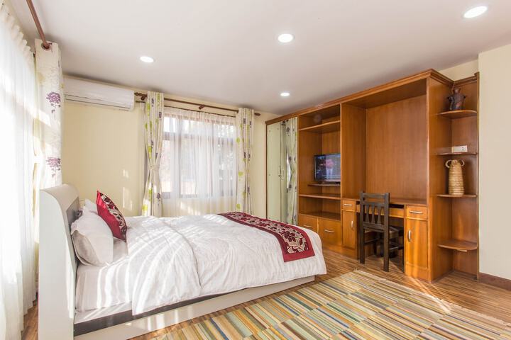 Room 7 of 14