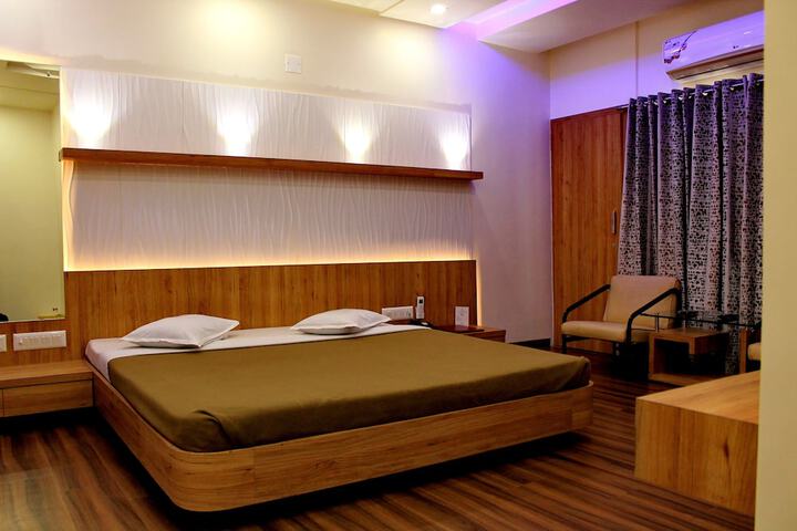 Room 12 of 31