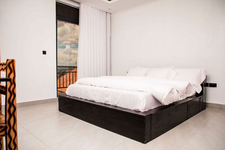 Room 3 of 18