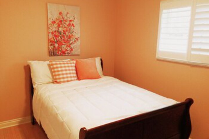 Room 20 of 26