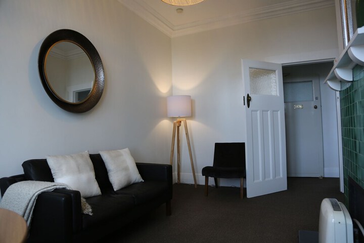 Room 26 of 63