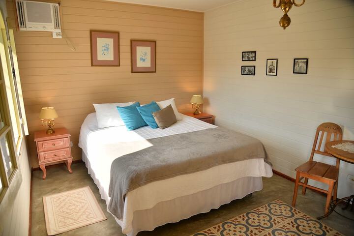 Room 70 of 223