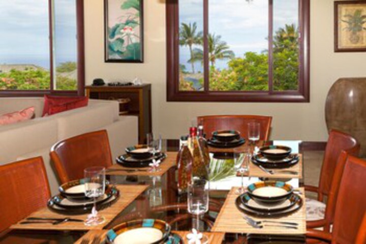 Dining 8 of 31