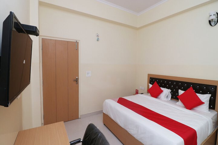 Room 10 of 25