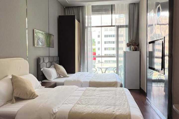Room 70 of 140