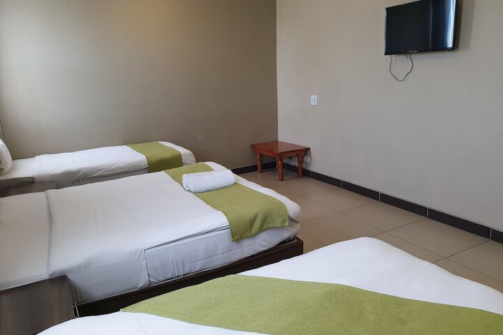 Room 28 of 69