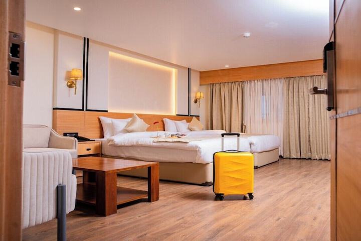 Room 38 of 61