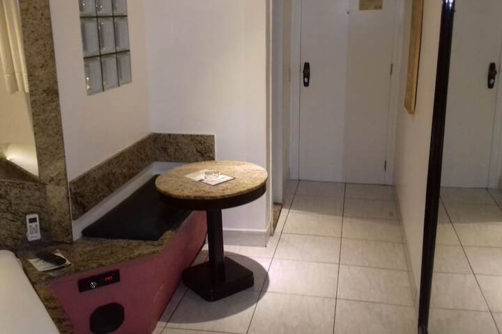 Room 10 of 112