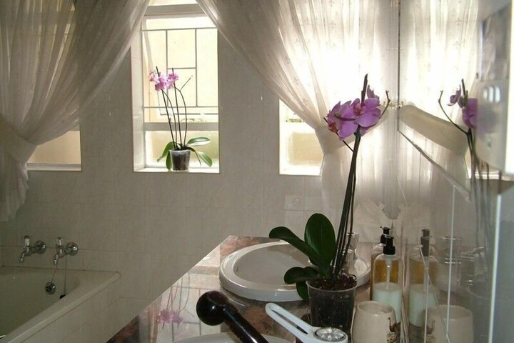 Room 19 of 29