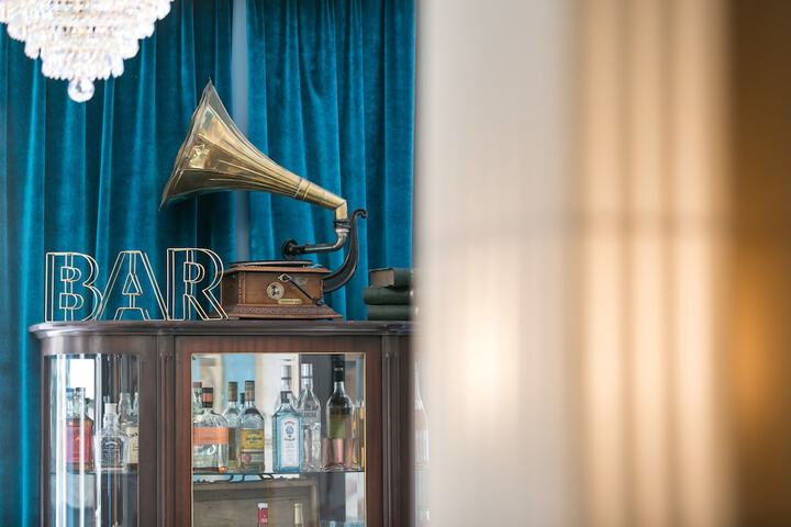 Guest Lobby