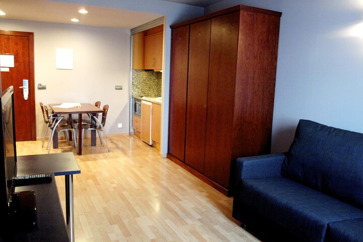 Room 27 of 52