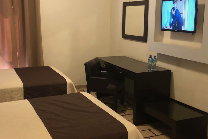 Room 9 of 21