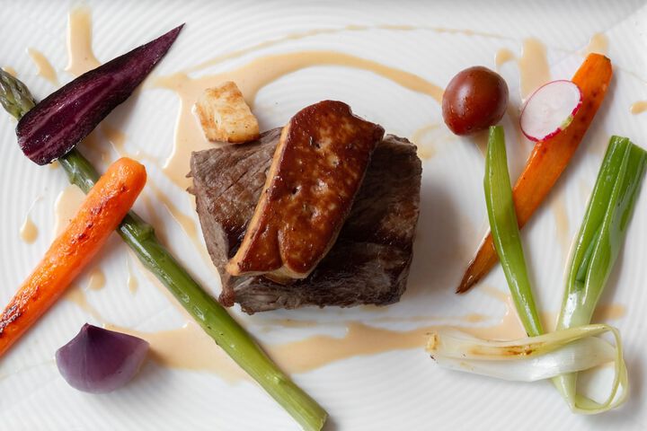 Dining 59 of 94