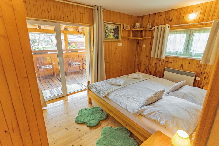 Room 14 of 35