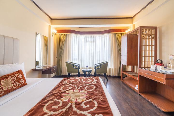 Room 7 of 14