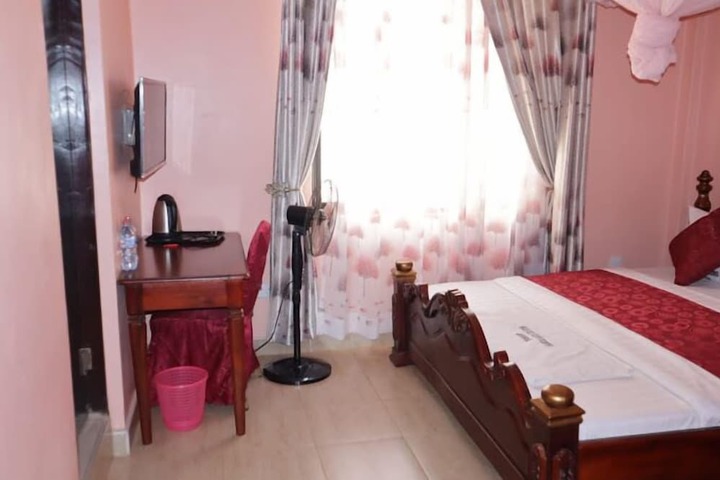 Room 7 of 30
