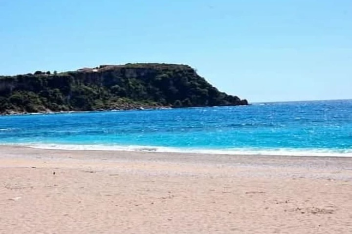 Beach 54 of 72