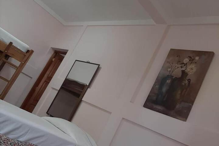 Room 3 of 42
