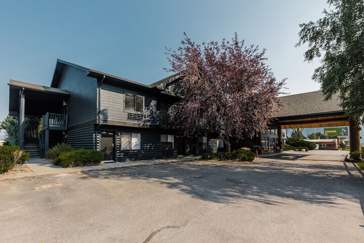 Property Grounds 168 of 172