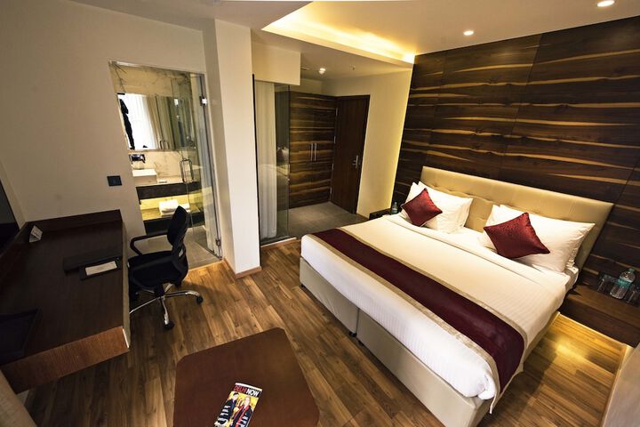 Room 25 of 49