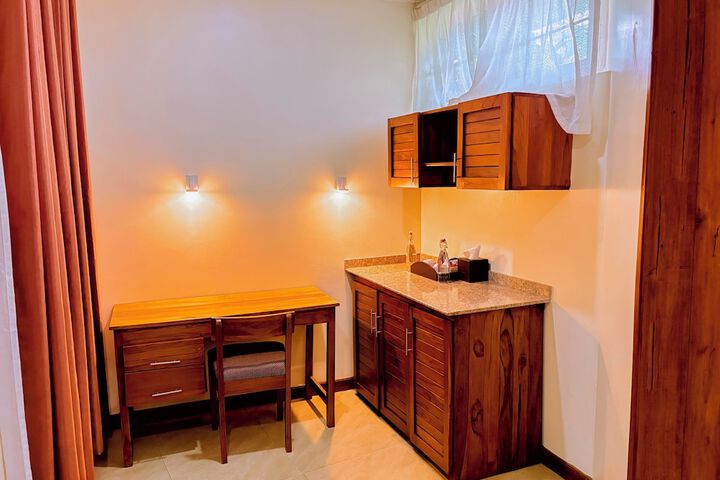 Room 17 of 35